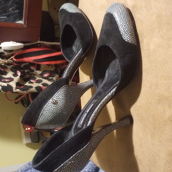 Giorgio Armani Like New Women's High Heels - Picture 3 of 4